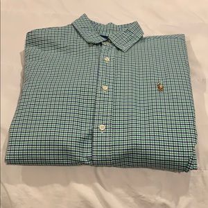 Ralph Lauren men’s long sleeve button down shirt.